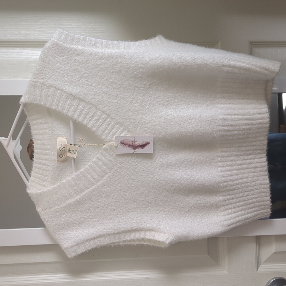NWT Sweater Vest